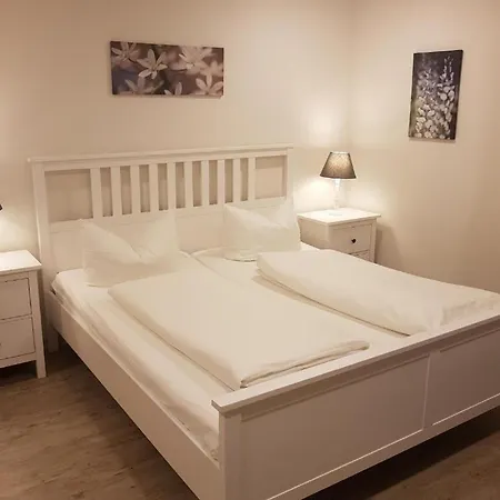 Hotel & Cafe Goeller 2*