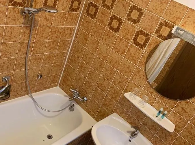 & Cafe Goeller 罗滕堡