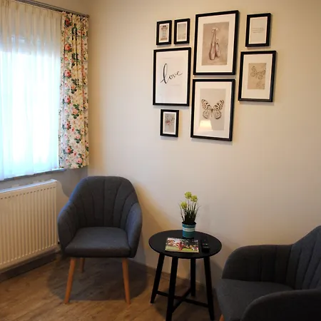 & Cafe Goeller מלון רוטנבורג אוב דר טאובר