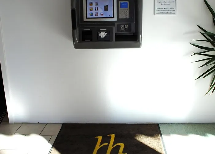 & Cafe Goeller Hotel