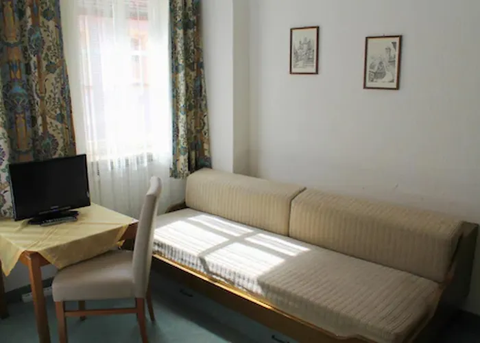 & Cafe Goeller Hotel 2*